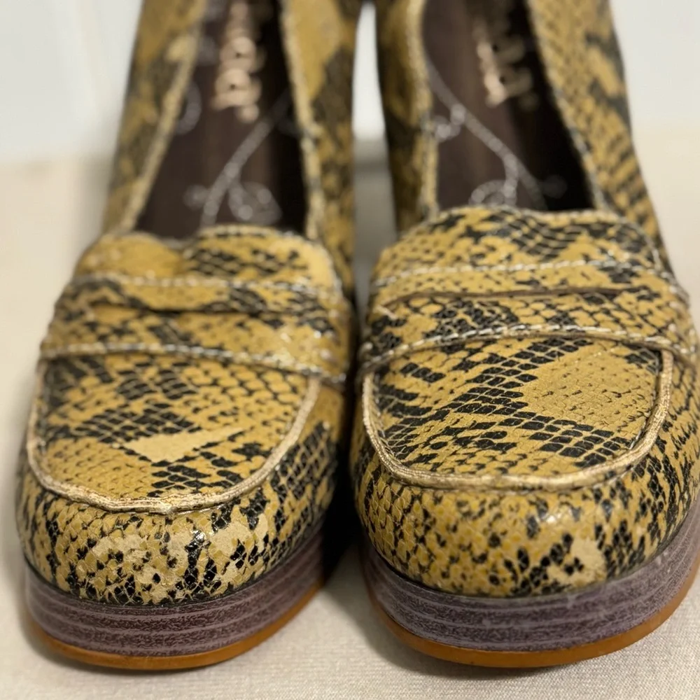 Y2K Mudd Platform Loafer Heels Snakeskin Print Chunky Block Heel Women's Size 6‎